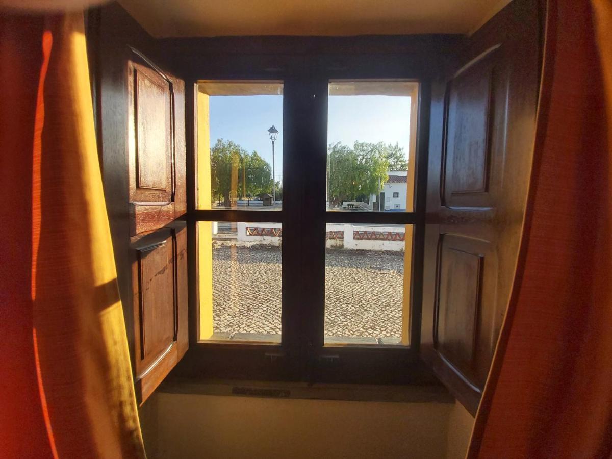 Villa Casa Da Avo Velhinha Telheiro Esterno foto